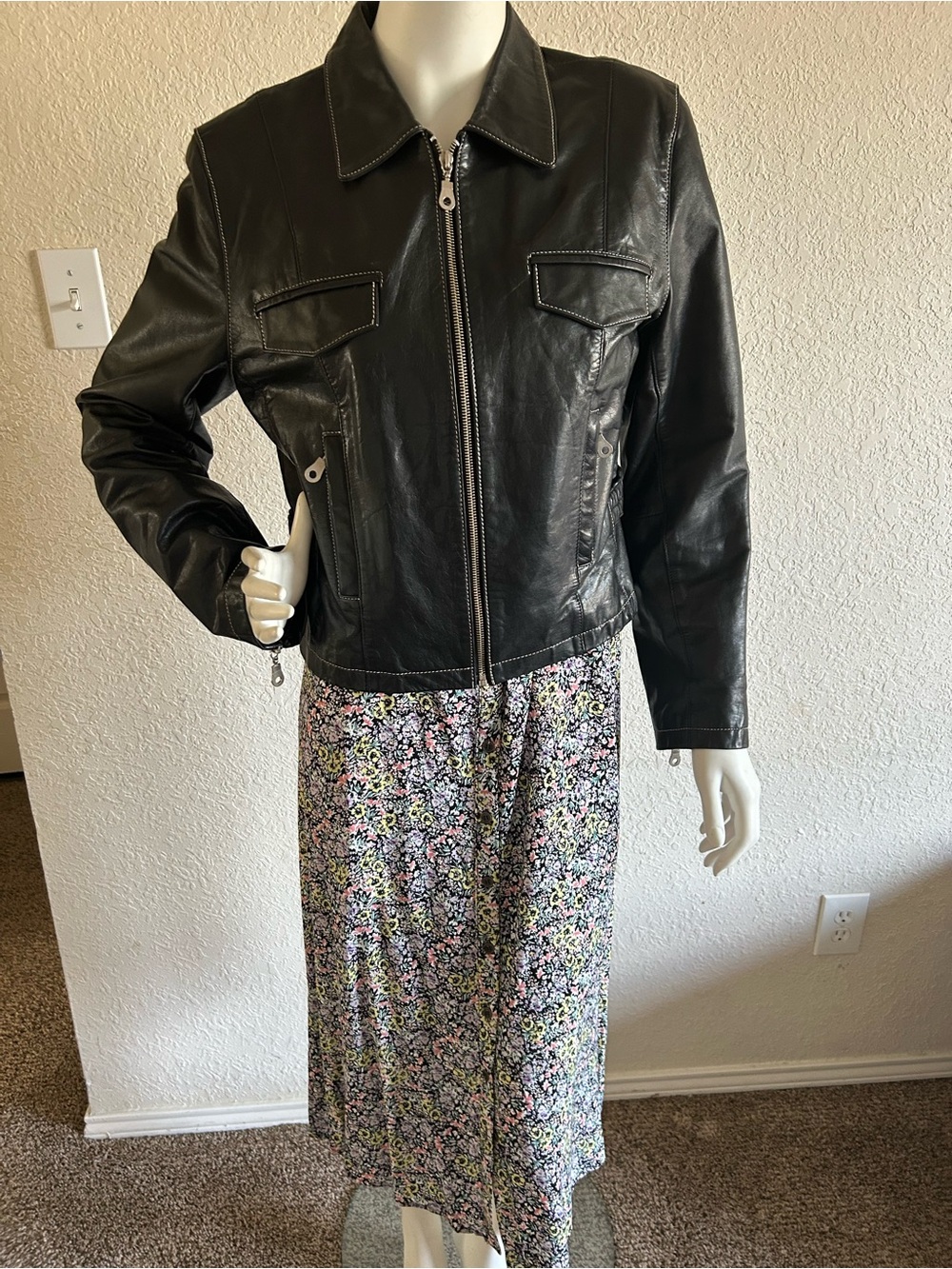 Celebrook Classic Black Leather Zip-Front Jacket size L